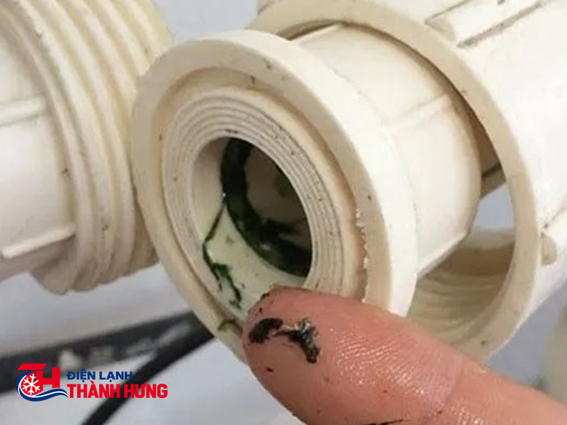 Khi nào cần thay ống thoát nước điều hòa?