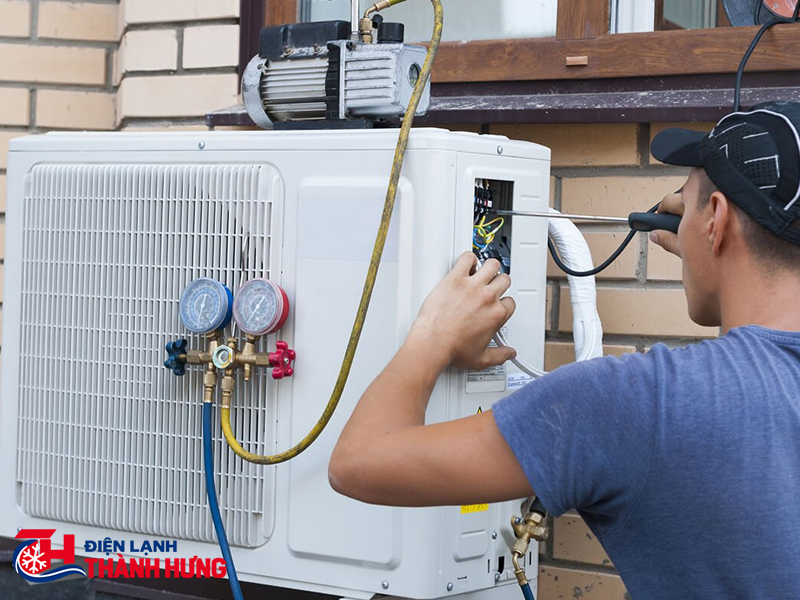 Điều hòa tủ đứng kêu to phải kiểm tra bộ phận nào?
